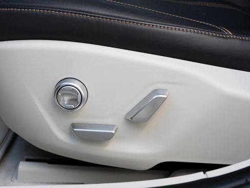 Used 2022 Lucid Air Grand Touring image 14