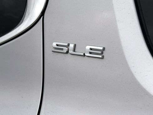 Used 2019 GMC Acadia SLE image 10