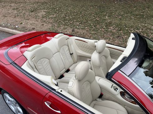 Used 2006 Mercedes-Benz CLK 500 Only 78,000 Miles - Fully Serv image 54
