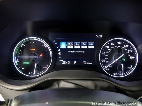 Used 2023 Toyota Sienna Platinum image 15