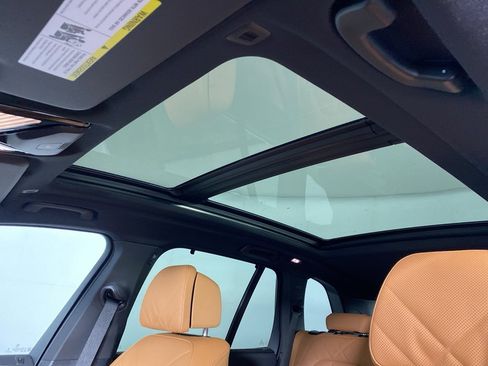 New 2026 BMW X5 xDrive50e w/ Executive Package image 18