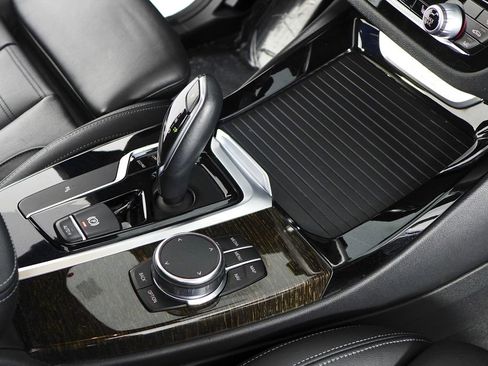 Used 2019 BMW X3 sDrive30i image 16