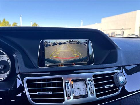 Used 2016 Mercedes-Benz E 350 Sedan image 16
