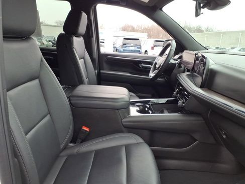 Used 2025 Chevrolet Tahoe LT AWD/4WD image 23