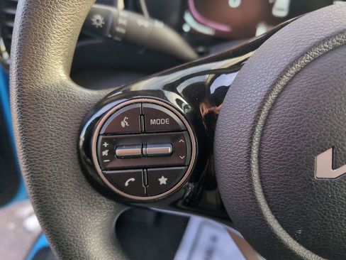 Used 2023 Kia Soul S image 17