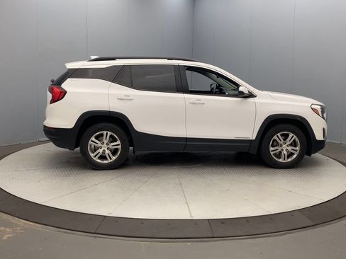 Used 2020 GMC Terrain SLE w/ Driver Convenience Package AWD/4WD image 6