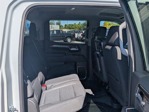 Certified 2023 Chevrolet Silverado 1500 LT image 12