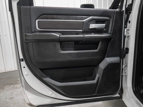 Used 2024 RAM 2500 Lone Star w/ Night Edition image 45