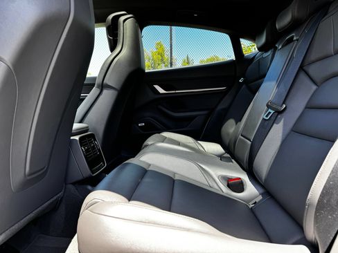Used 2021 Porsche Taycan RWD image 34