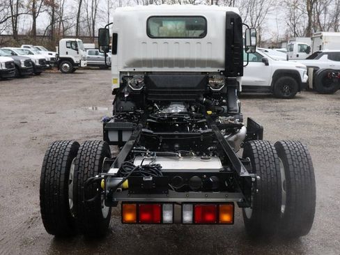 New 2025 Isuzu NPR HD image 6