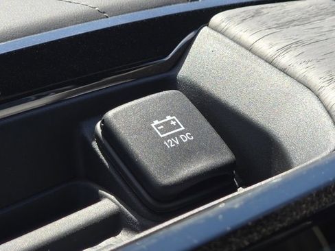 Used 2026 RAM 2500 Limited AWD/4WD image 18