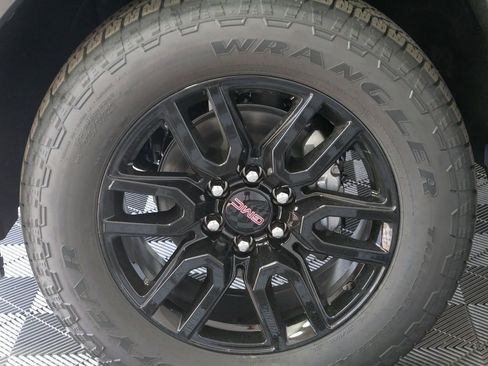 New 2026 GMC Sierra 1500 Elevation w/ Preferred Package AWD/4WD image 12