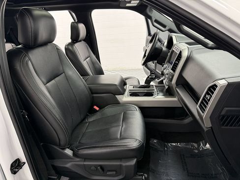 Used 2020 Ford F150 Lariat w/ Equipment Group 502A Luxury AWD/4WD image 14