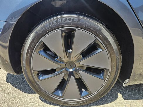 Used 2025 Tesla Model 3 Long Range RWD image 31
