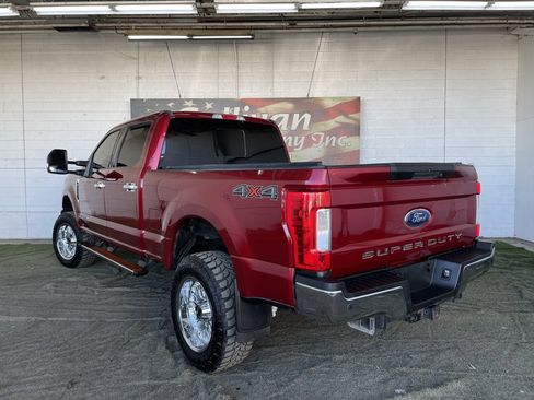 Used 2017 Ford F350 Lariat w/ Lariat Ultimate Package image 3