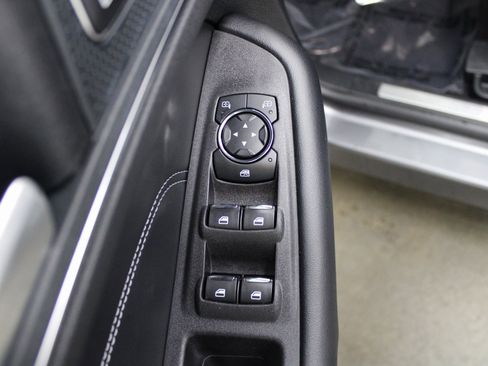 Used 2024 Ford Edge Titanium image 13