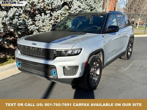 Used 2024 Jeep Grand Cherokee Trailhawk image 3