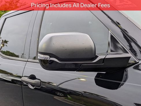 Used 2023 Toyota Tundra SR5 w/ SR5 Convenience Package AWD/4WD image 13