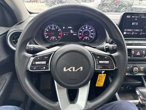Used 2023 Kia Forte LXS FWD image 13