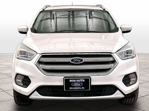 Used 2019 Ford Escape Titanium image 3