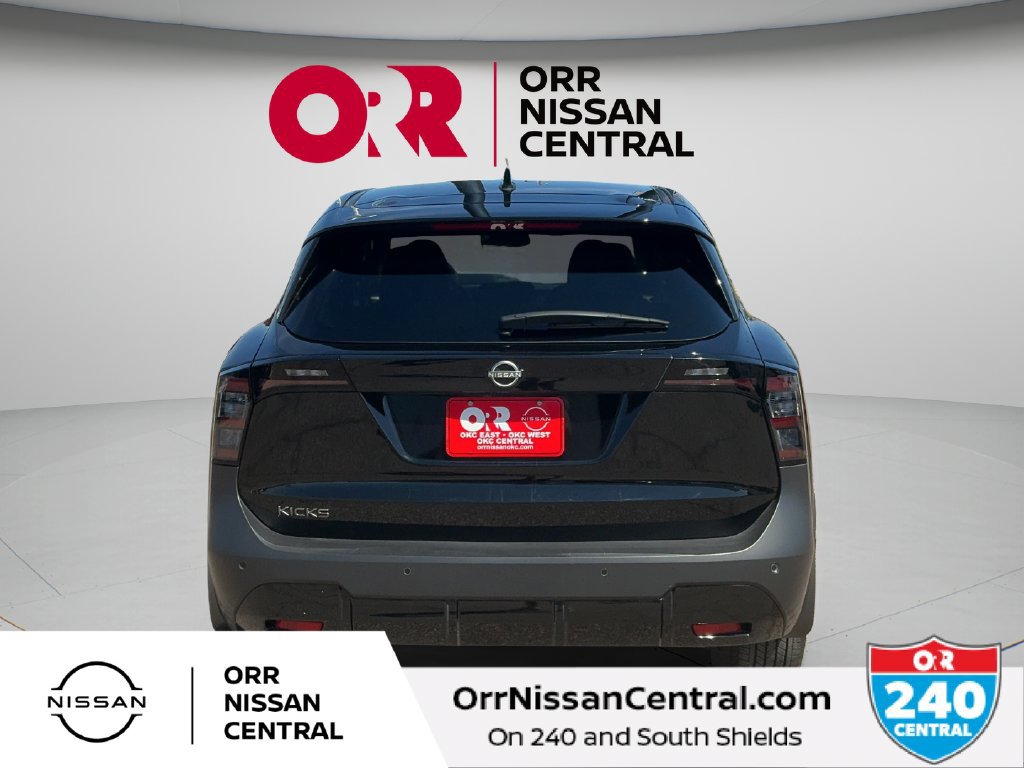 Used 2025 Nissan Kicks SV FWD image 6