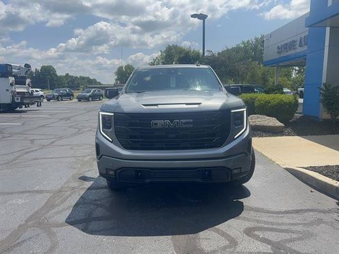 Used 2026 GMC Sierra 1500 Elevation w/ Elevation Premium Package AWD/4WD image 2