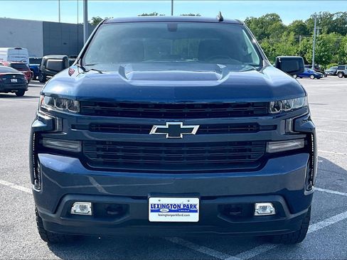Used 2020 Chevrolet Silverado 1500 RST AWD/4WD image 2