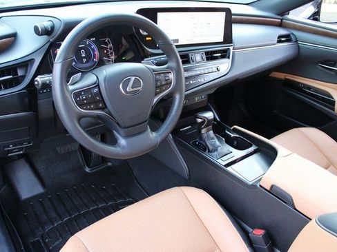 Used 2023 Lexus ES 350 w/ Premium Package image 9