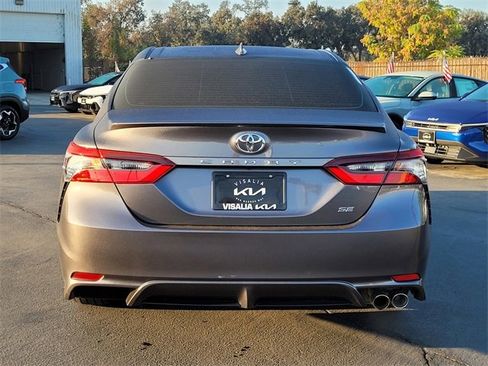Used 2023 Toyota Camry SE image 6