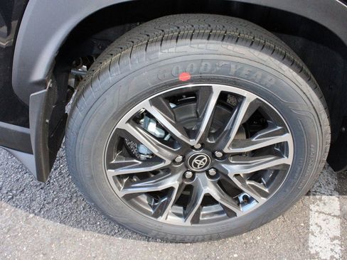 New 2026 Toyota Corolla Cross XLE image 59