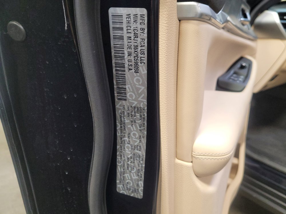Used 2023 Jeep Grand Cherokee 4WD 4xe w/ Luxury Tech Group II image 33