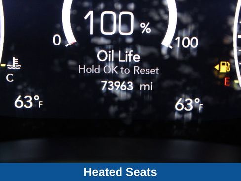 Used 2023 Chrysler Pacifica Touring-L image 5