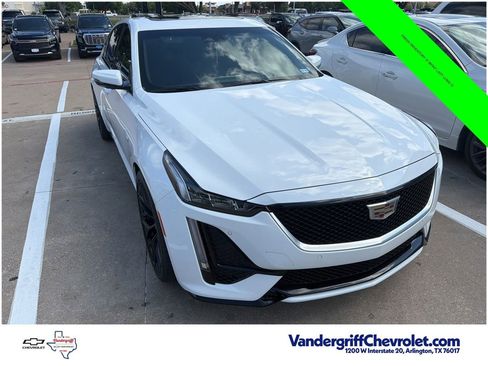 Used 2024 Cadillac CT5 Sport RWD image 2
