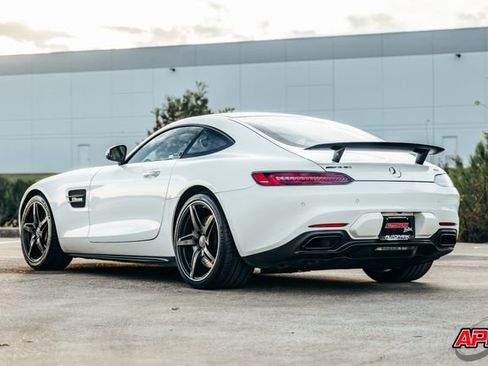 Used 2017 Mercedes-Benz AMG GT Coupe image 10