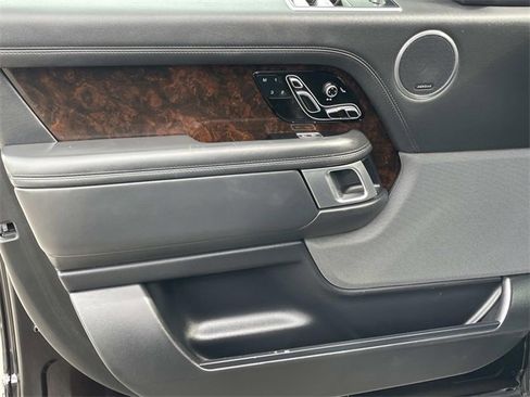 Used 2022 Land Rover Range Rover Westminster Edition image 17