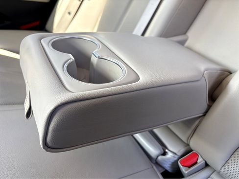 Used 2021 Genesis G70 2.0T image 33