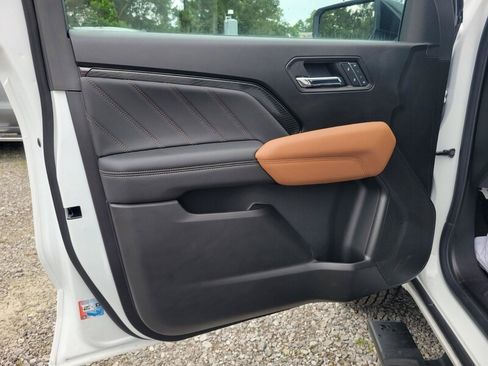 New 2026 GMC Canyon AT4 w/ Technology Plus Package AWD/4WD image 15