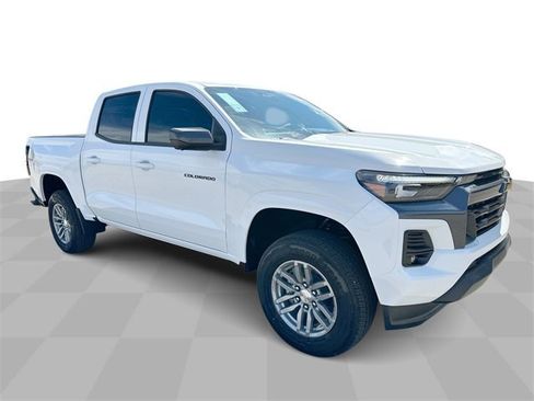 New 2026 Chevrolet Colorado LT w/ LT Convenience Package image 2
