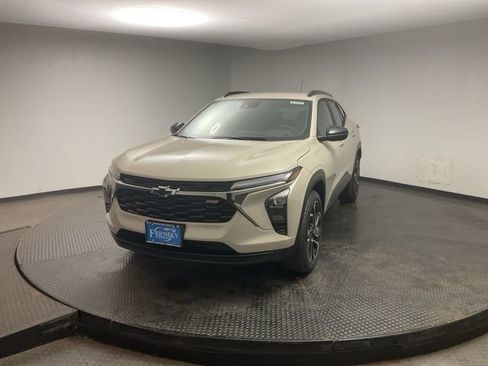 New 2026 Chevrolet Trax RS w/ Driver Confidence Package FWD image 3
