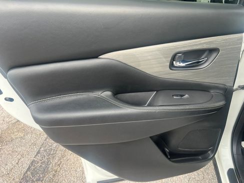 Used 2017 Nissan Murano S w/ Navigation Package image 22