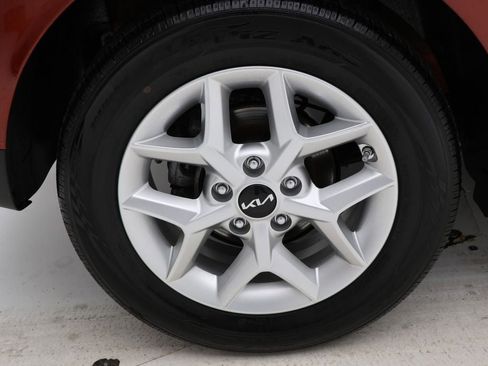 Used 2024 Kia Soul LX w/ Option Group 015 image 10