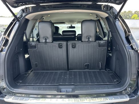Used 2014 Nissan Pathfinder SL w/ SL Tech Package FWD image 14