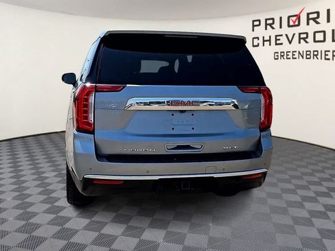 Used 2024 GMC Yukon SLT AWD/4WD image 7