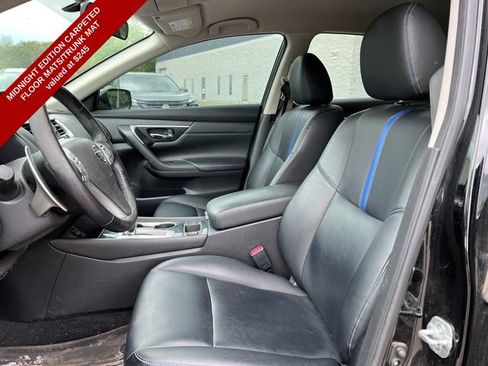 Used 2018 Nissan Altima 2.5 SR w/ SR Midnight Edition FWD image 3