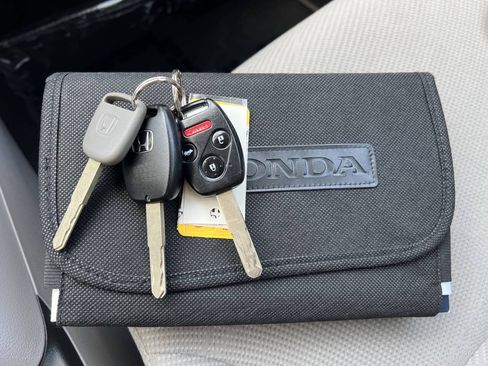 Used 2012 Honda Civic LX image 23