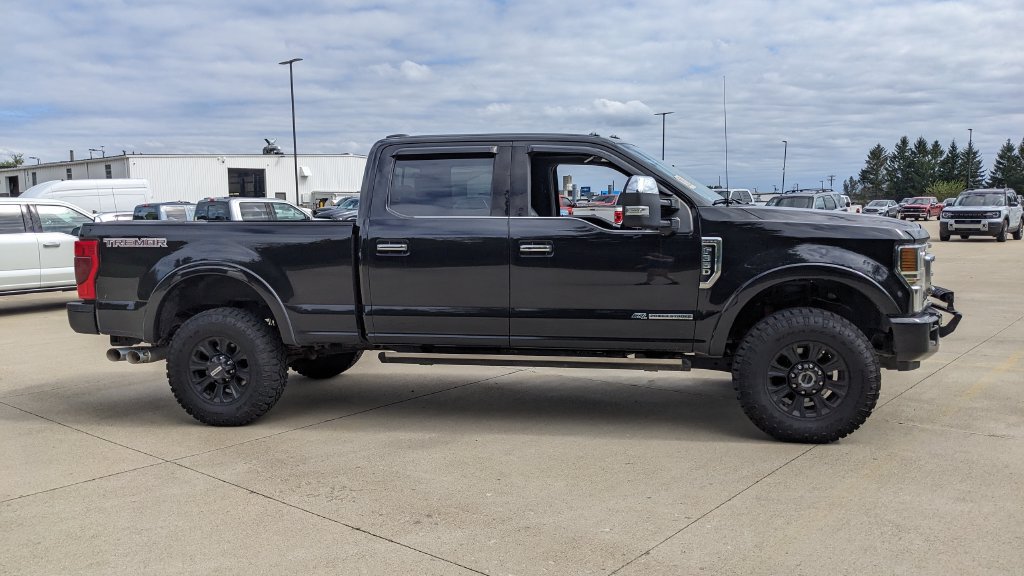 Used 2020 Ford F350 Platinum w/ Tremor Off-Road Package AWD/4WD image 2