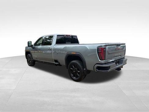 Used 2024 GMC Sierra 2500 AT4 w/ AT4 Premium Plus Package AWD/4WD image 5