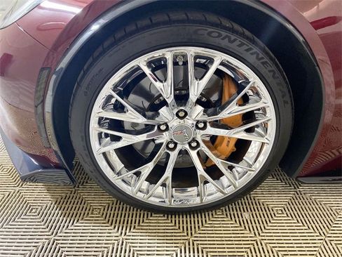 Used 2016 Chevrolet Corvette Z06 w/ 3LZ Preferred Equipment Group image 16