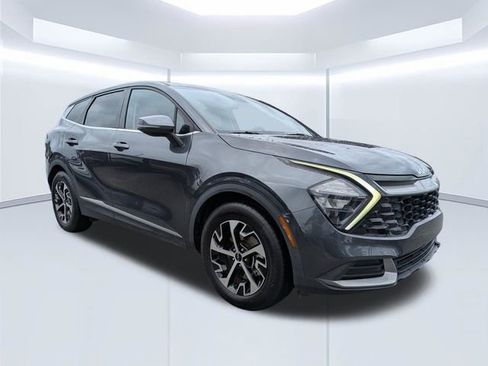 Used 2023 Kia Sportage EX image 1