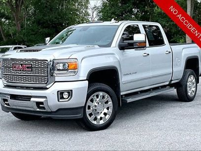Used 2019 GMC Sierra 2500 Denali w/ Duramax Plus Package